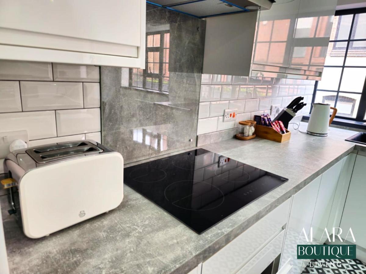 3 Floor Townhouse Luxury Living Alara Boutique Apartamento Birmingham Exterior foto