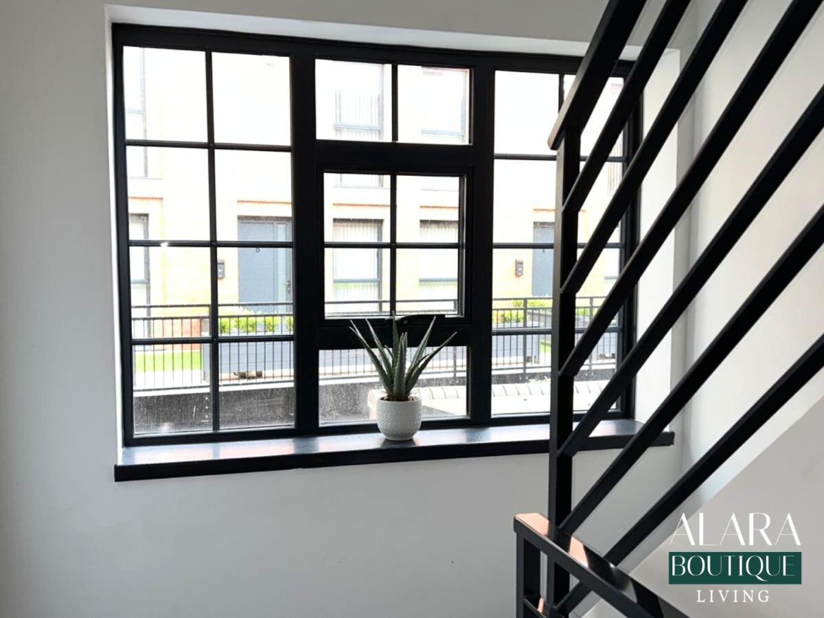 3 Floor Townhouse Luxury Living Alara Boutique Apartamento Birmingham Exterior foto